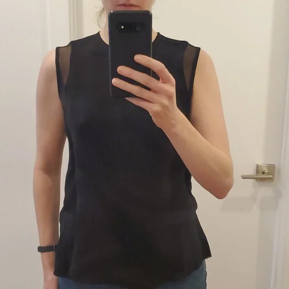 Eenvoud Black Sleeveless Top with mesh - Picture 5 of 6